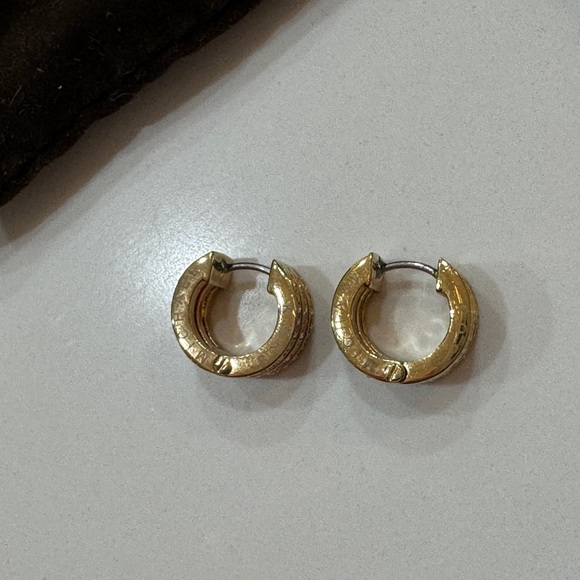 Michael Kors Pave Bar Huggies - yellow gold - Picture 3 of 8